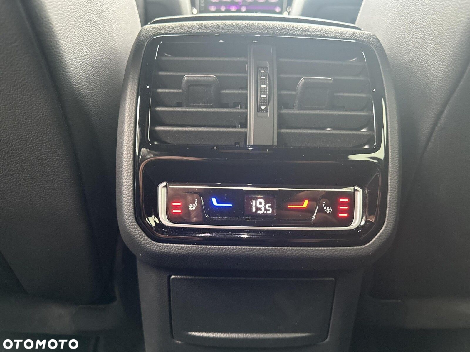 Volkswagen Arteon 2.0 TSI R-Line DSG - 12
