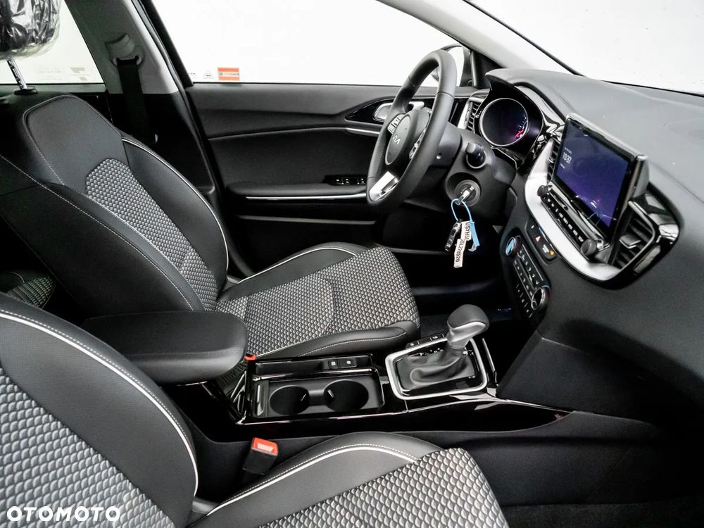 Kia XCeed 1.5 T-GDI L DCT - 16
