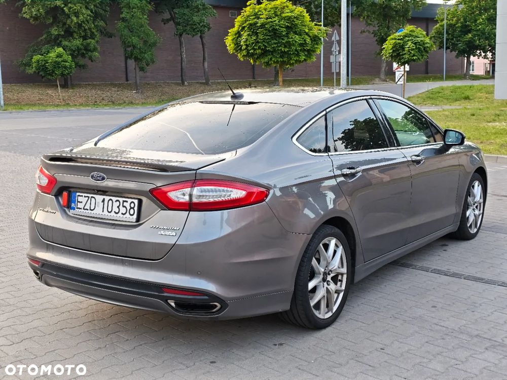 Ford Fusion - 10