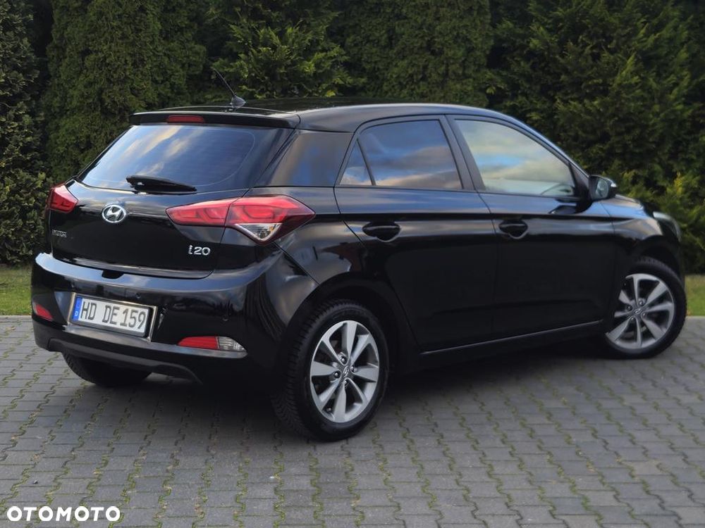 Hyundai i20 1.2 Passion Plus - 27