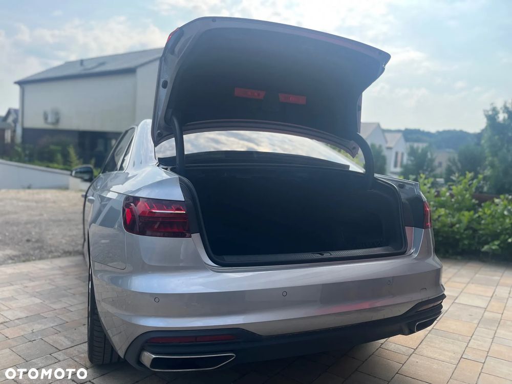 Audi A4 35 TFSI S tronic - 24