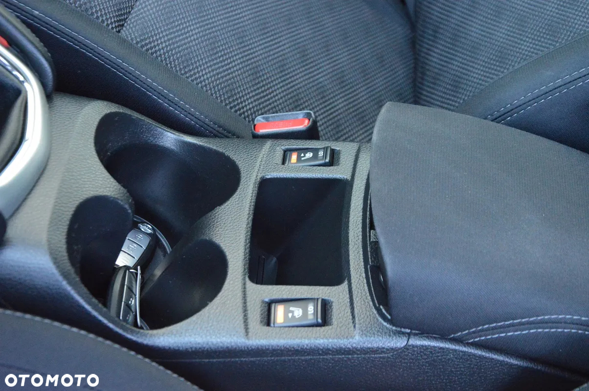 Nissan Qashqai 1.6 DCi N-Connecta EU6 - 19