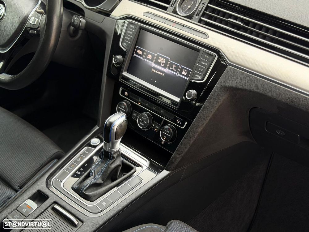 VW Passat 1.4 TSI GTE Plug-in - 50