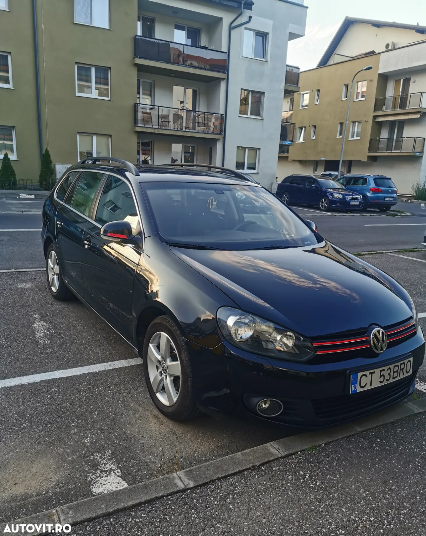 Volkswagen Golf 2.0 TDI Comfortline DSG - 2