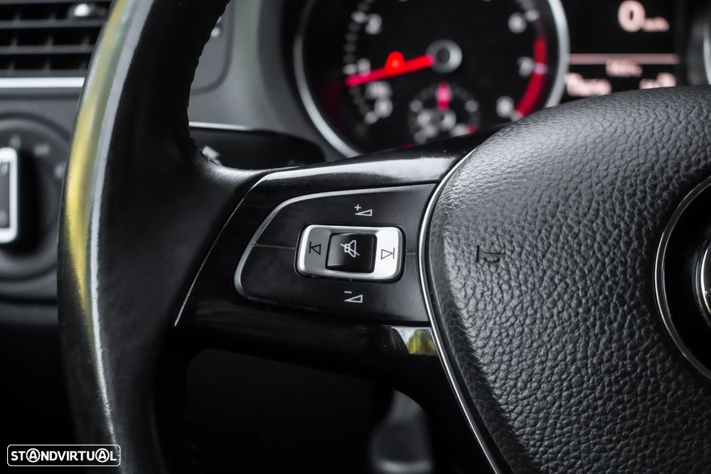 VW Polo 1.0 Confortline - 13