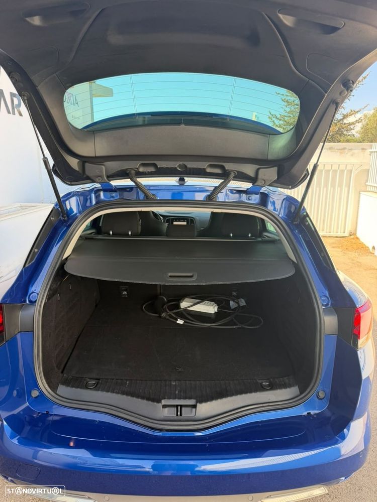 Renault Mégane Sport Tourer 1.6 E-Tech Plug-In Hybrid R.S. Line - 25