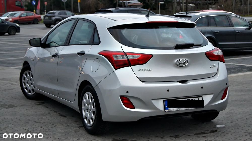 Hyundai i30 1.4 Base - 10