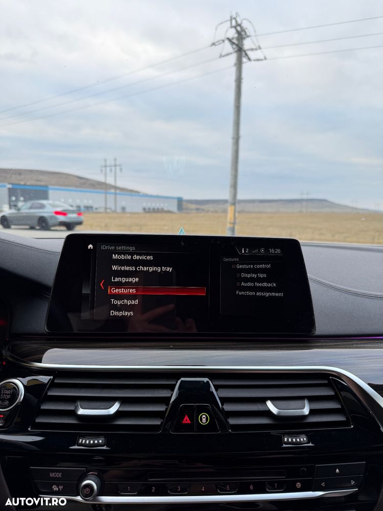 BMW Seria 5 530i xDrive AT - 9