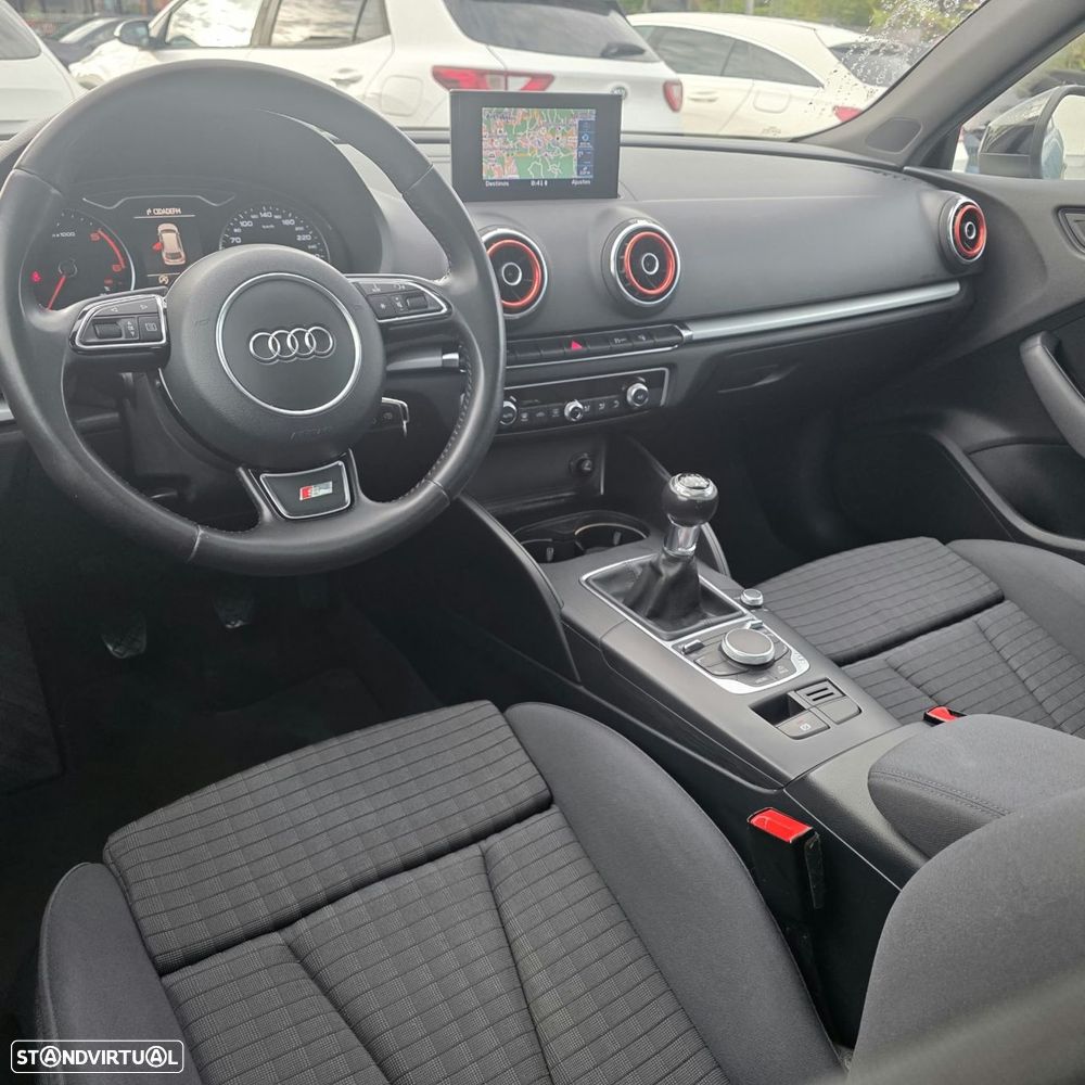 Audi A3 Sportback 1.6 TDI S-line - 6