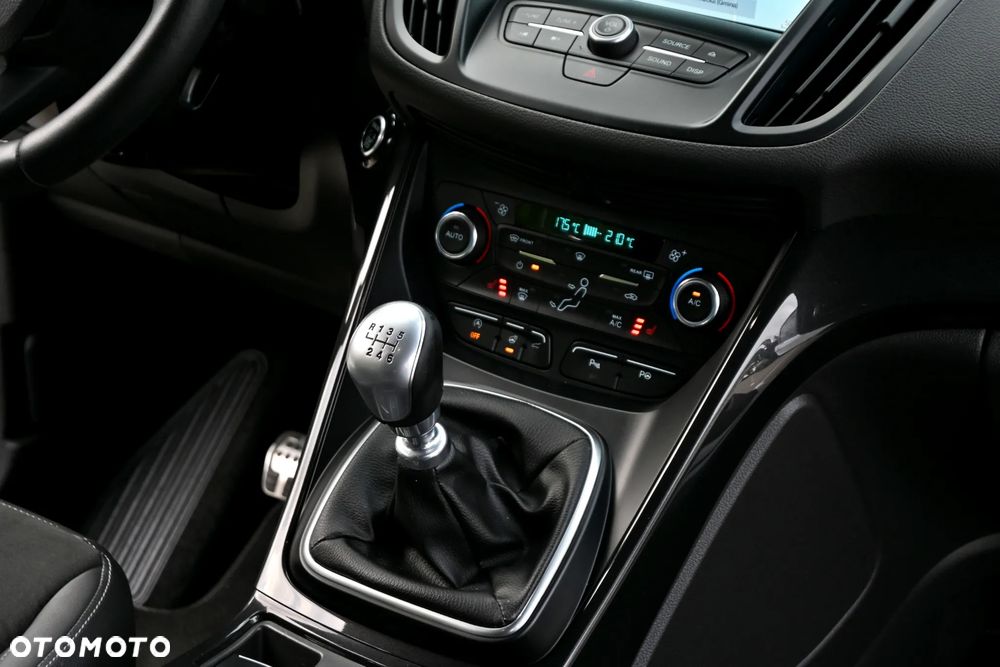 Ford Kuga 1.5 EcoBoost FWD ST-Line ASS - 28