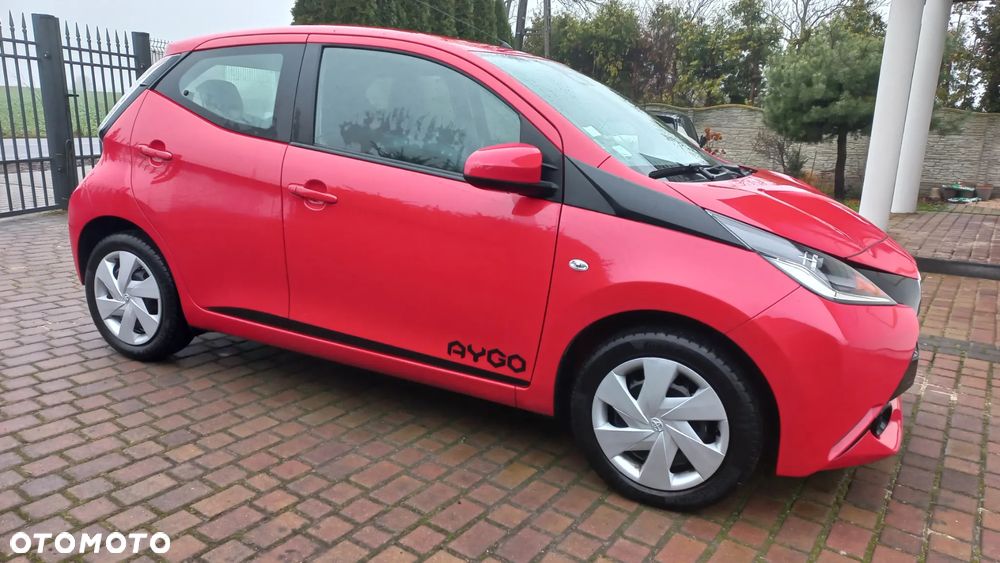 Toyota Aygo x-play Edition S+ - 6