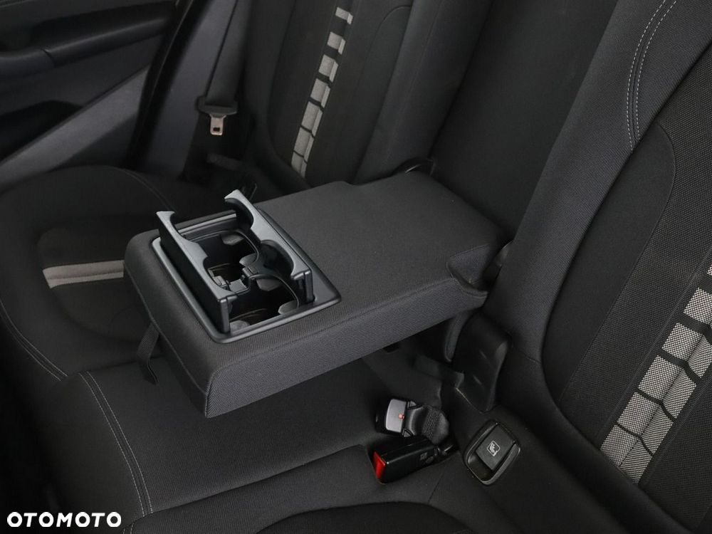 BMW X1 sDrive16d - 37