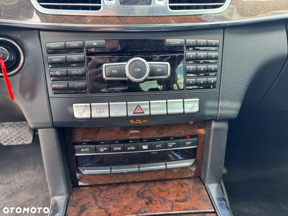 Mercedes-Benz Klasa E - 16