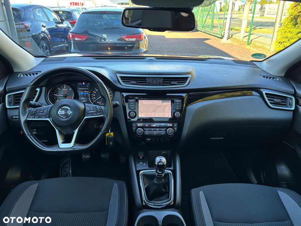 Nissan Qashqai 1.5 dCi N-Connecta - 19
