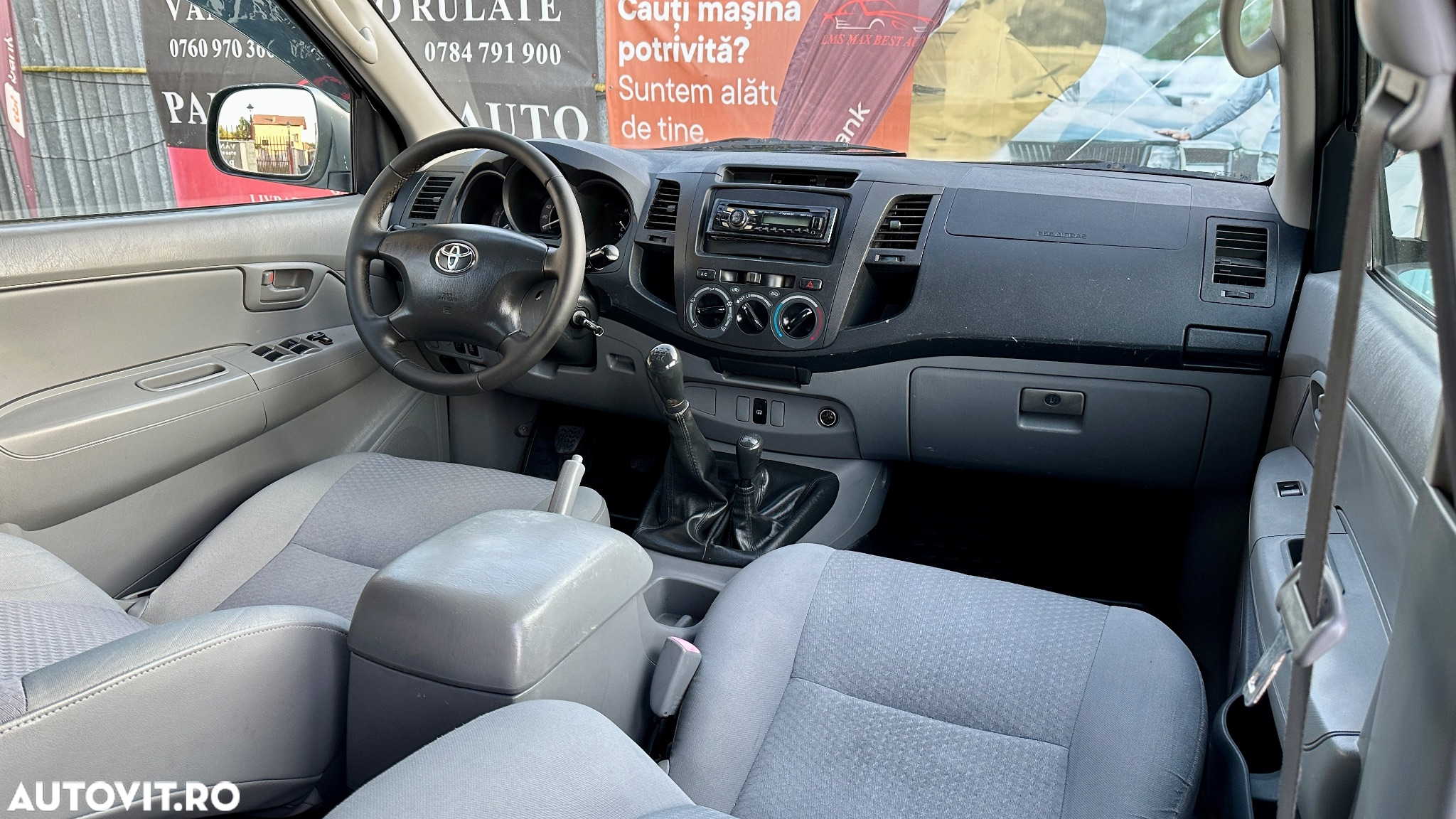 Toyota Hilux - 5
