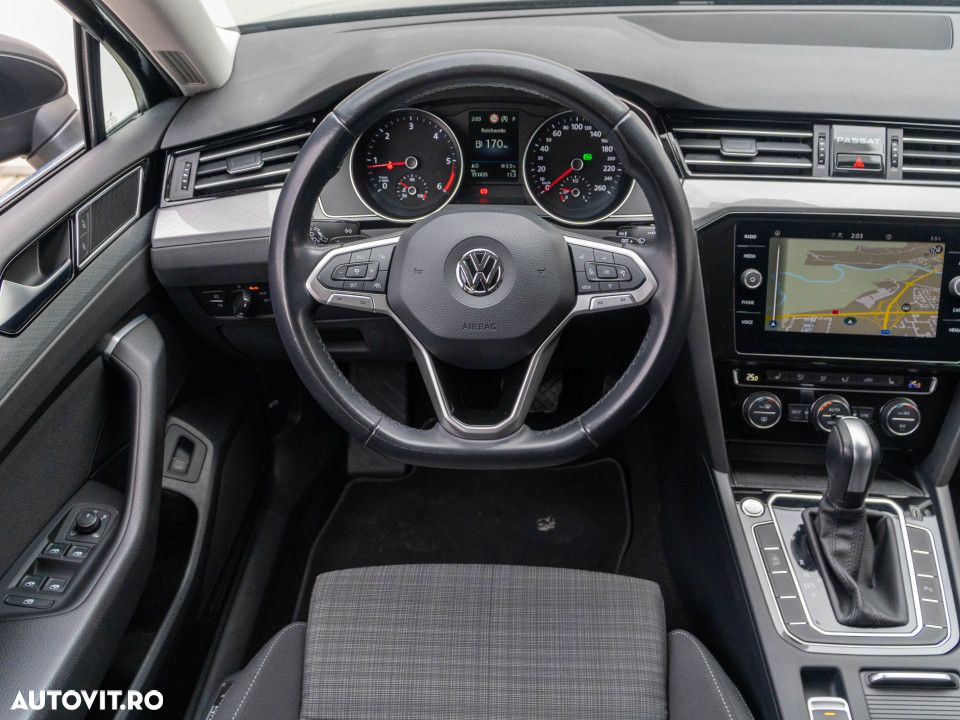 Volkswagen Passat - 19