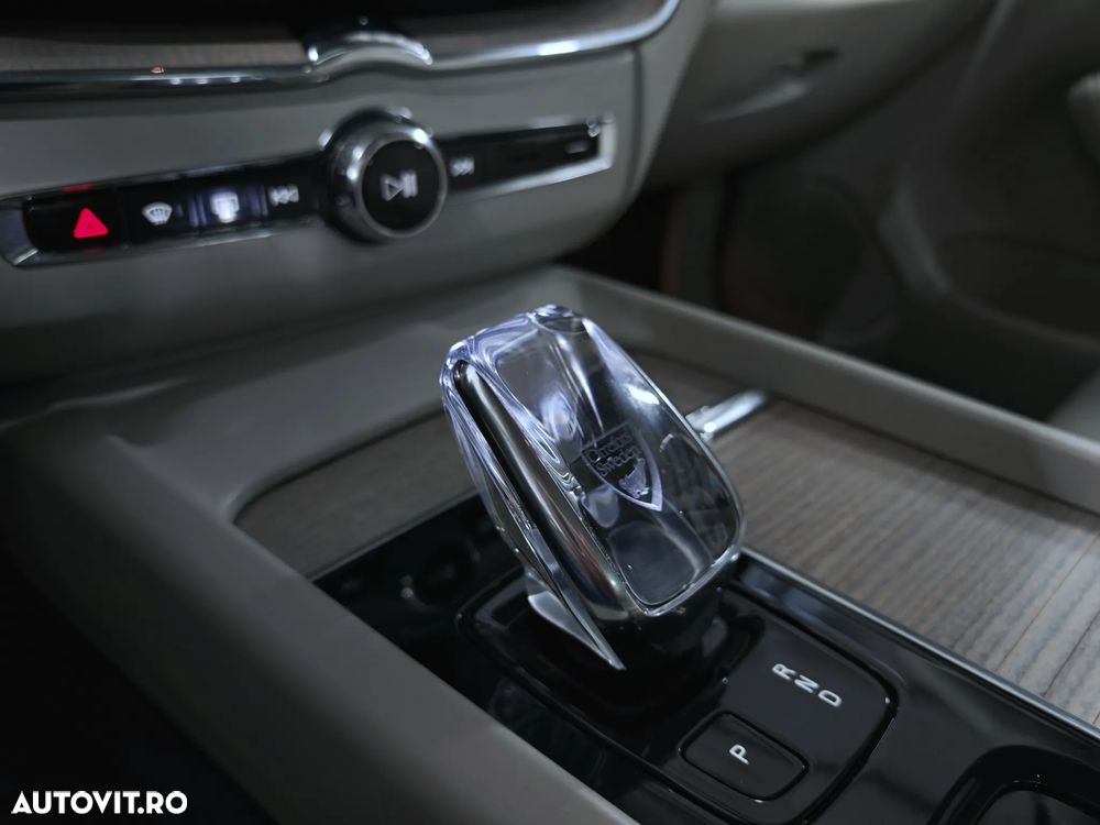 Volvo XC 60 Recharge T8 Twin Engine eAWD Inscription - 23