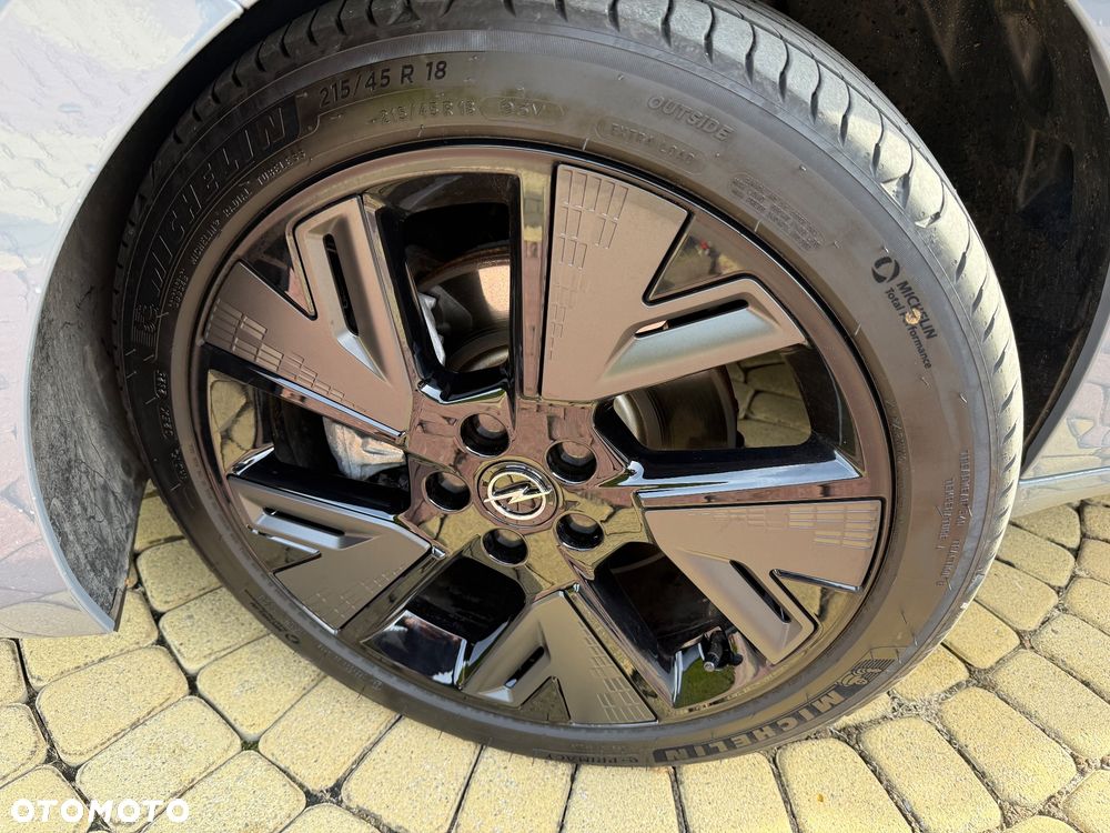 Opel Astra GS - 14