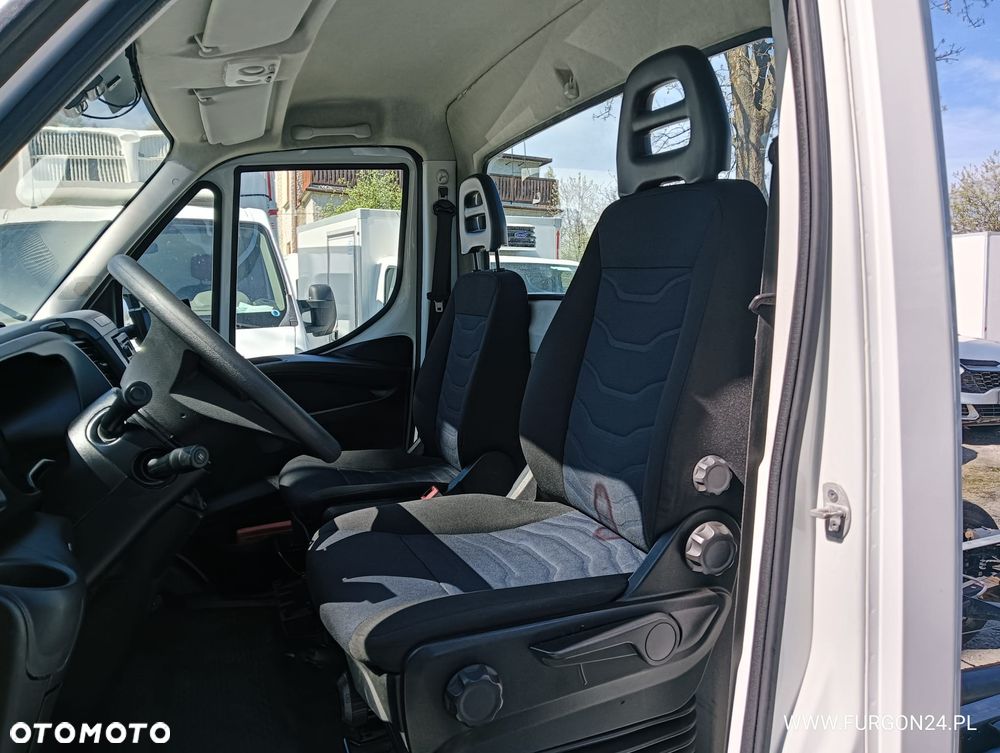 Iveco RAMA DO ZABUDOWY NR 906 - 8