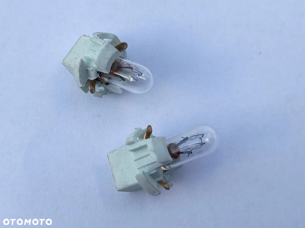 Żarówka oświetlenia tablicy rozdzielczej z oprawką Ford 6732417 - 5