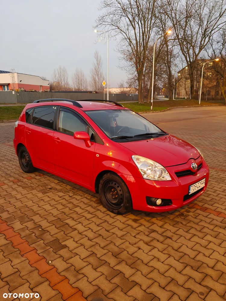 Toyota Corolla Verso 2.2 D-CAT Sol - 1