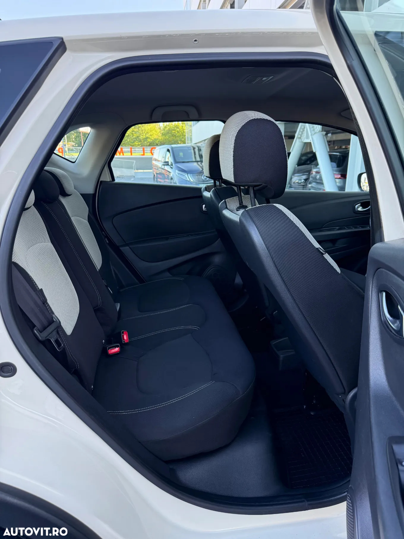 Renault Captur TCe Life - 14
