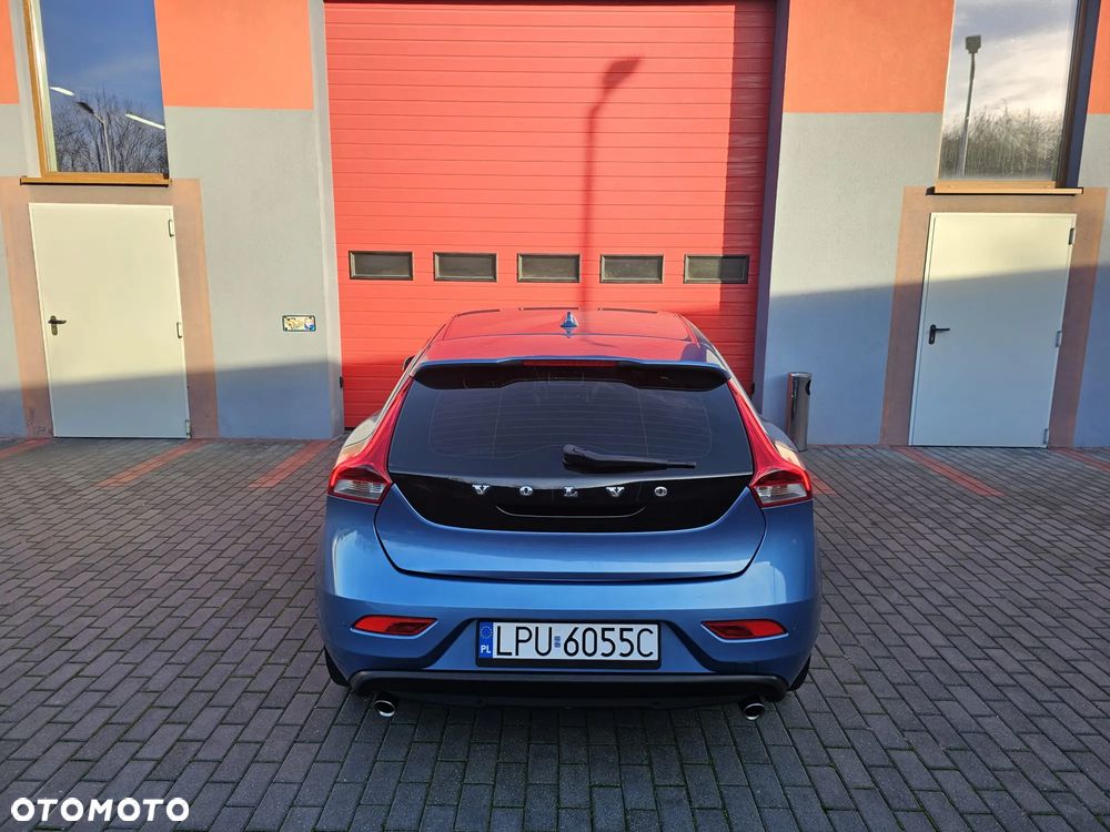 Volvo V40 D4 Summum - 15