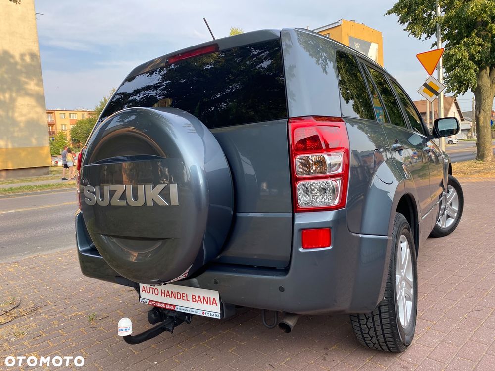Suzuki Grand Vitara 2.0 Comfort Limited - 28