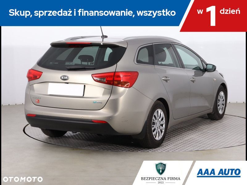 Kia Ceed - 6