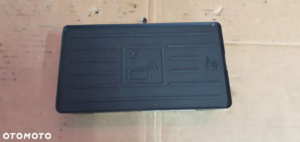 Ładowarka indukcyjna indukcja stacja Audi A4 B9 8W0035502B - 1