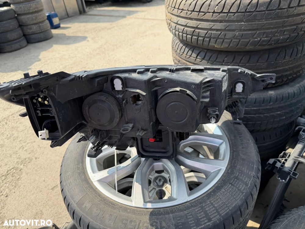 Far stânga renault megane 4 led cu lupa - 4