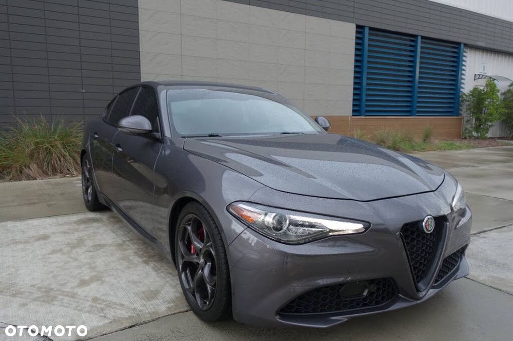 Alfa Romeo Giulia 2.0 Turbo TI Q4 - 3