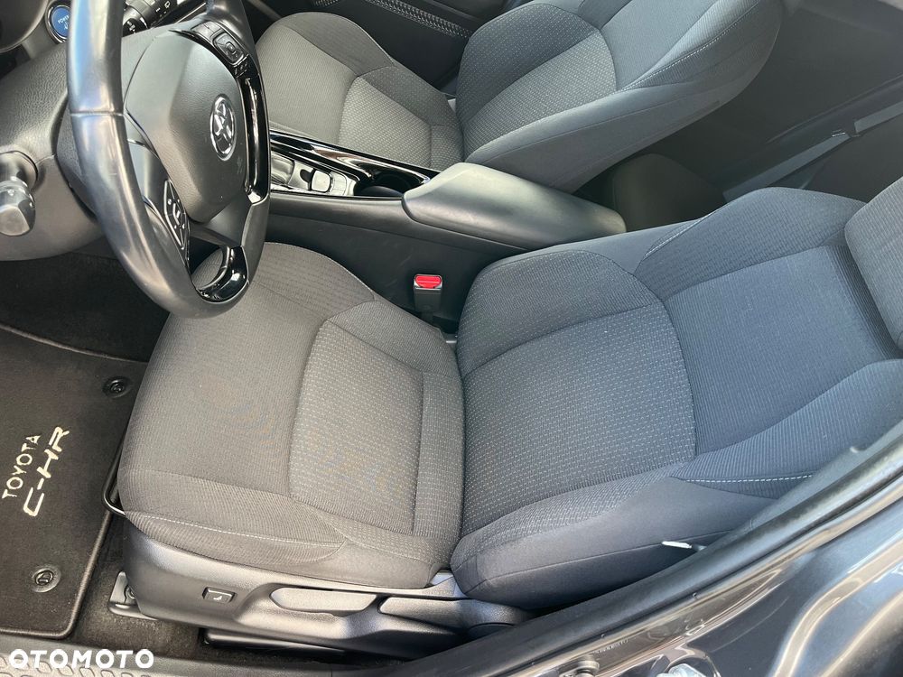 Toyota C-HR Flow - 28