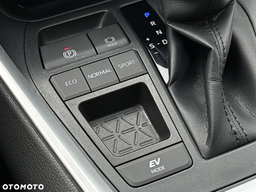 Toyota RAV4 - 25