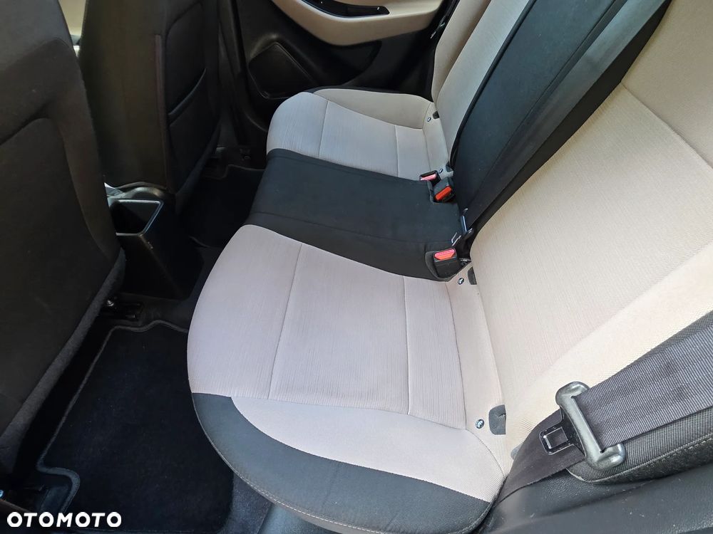 Hyundai i20 - 20