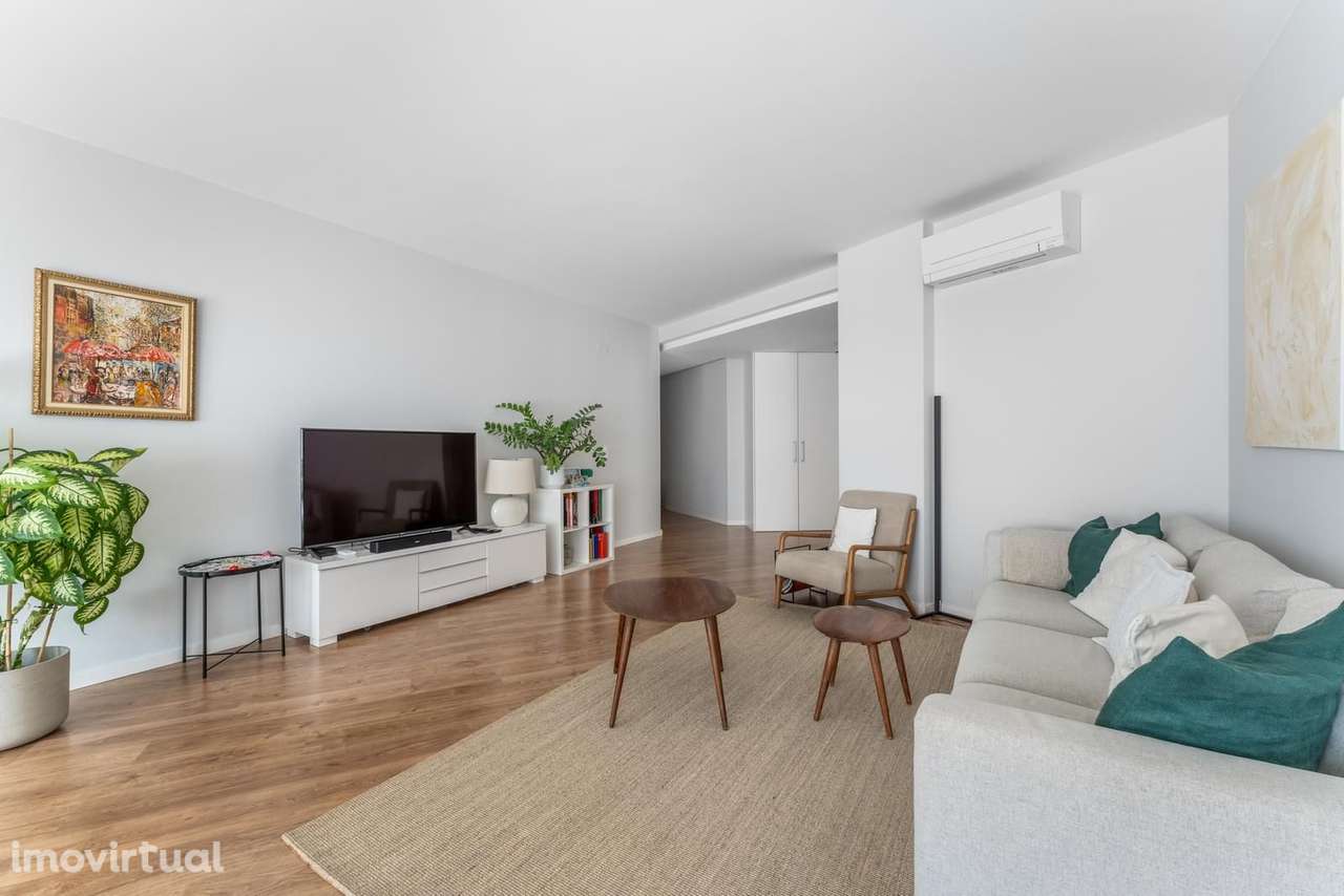 Apartamento T3 com varanda, Linda-a-Pastora Queijas, Oeiras - Grande imagem: 3/22