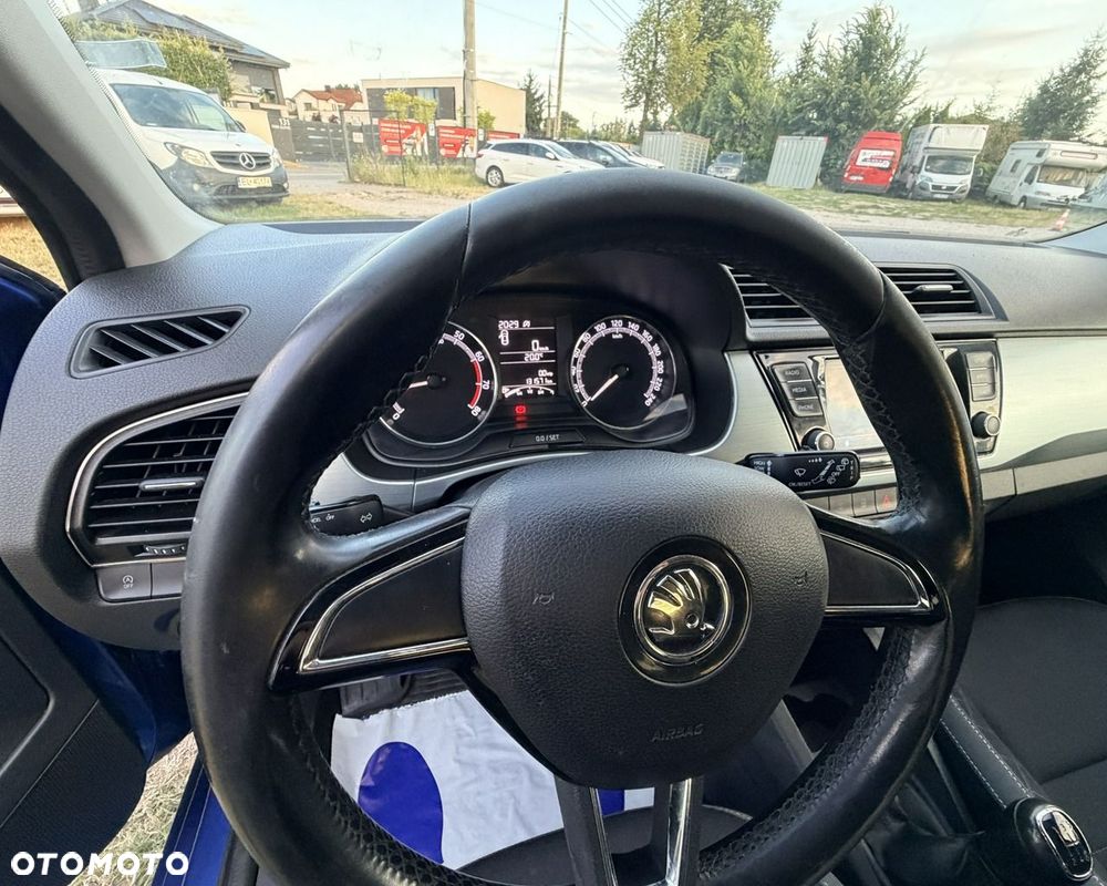Skoda Fabia 1.0 MPI Style - 21