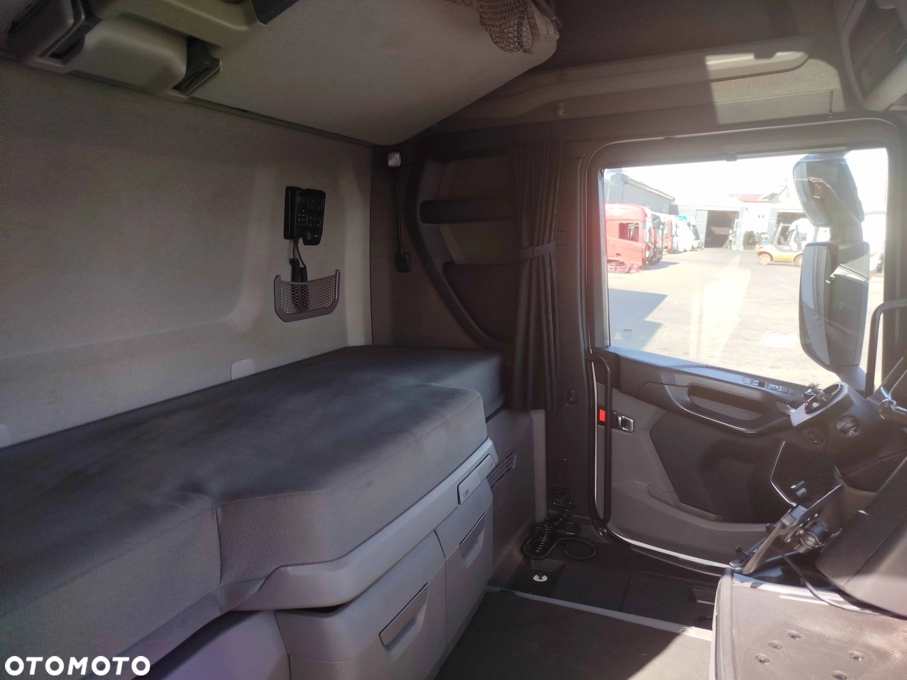 KABINA SCANIA R NTG - 9