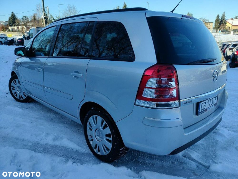 Opel Zafira - 4