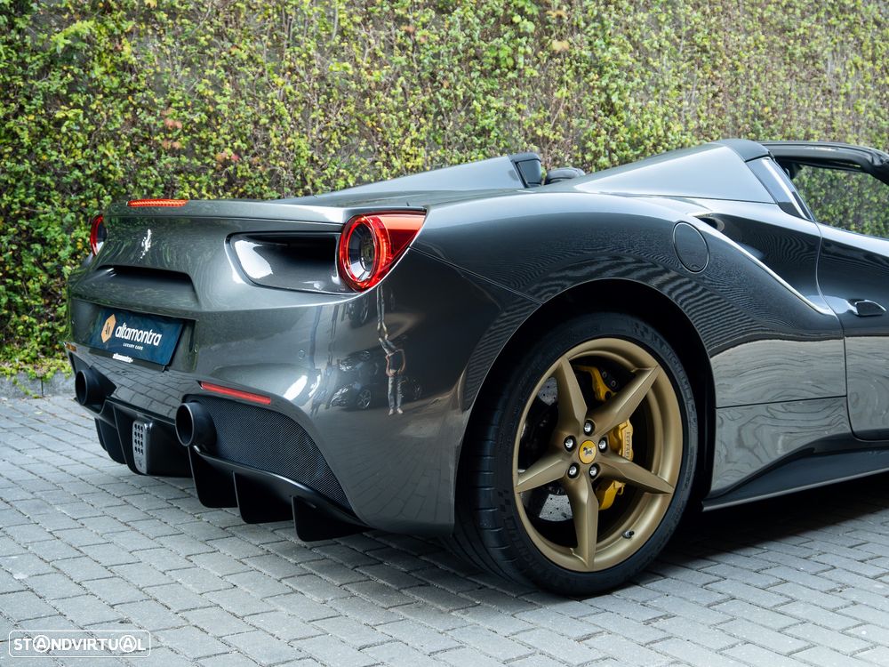 Ferrari 488 GTB Spider - 17