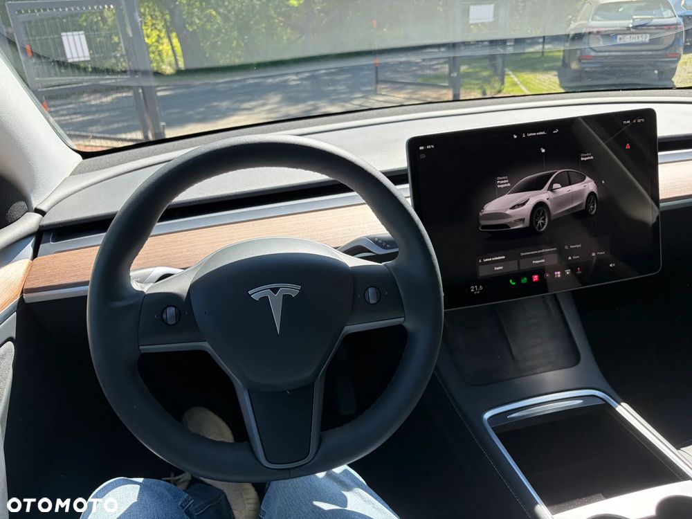 Tesla Model Y RWD - 18