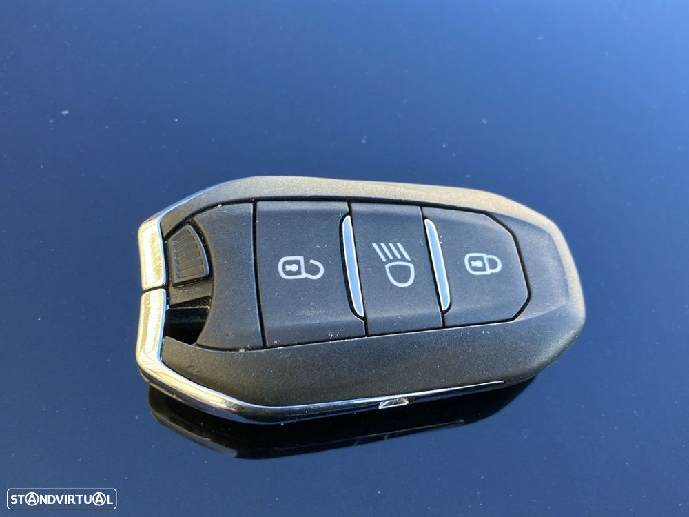 Peugeot 3008 1.6 Hybrid Allure e-EAT8 - 19