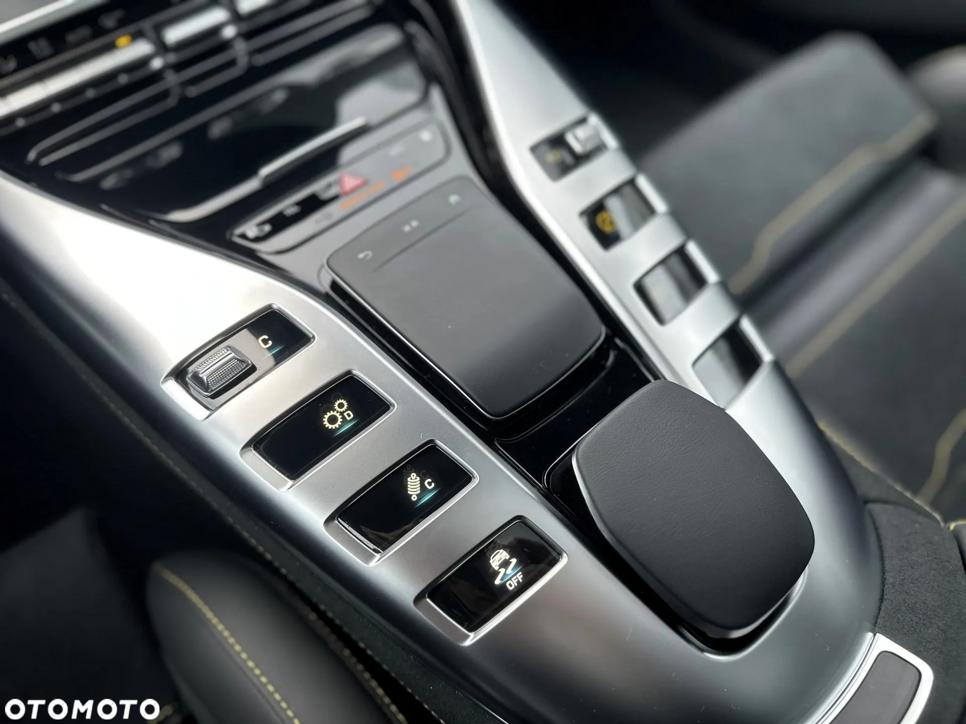 Mercedes-Benz AMG GT - 23