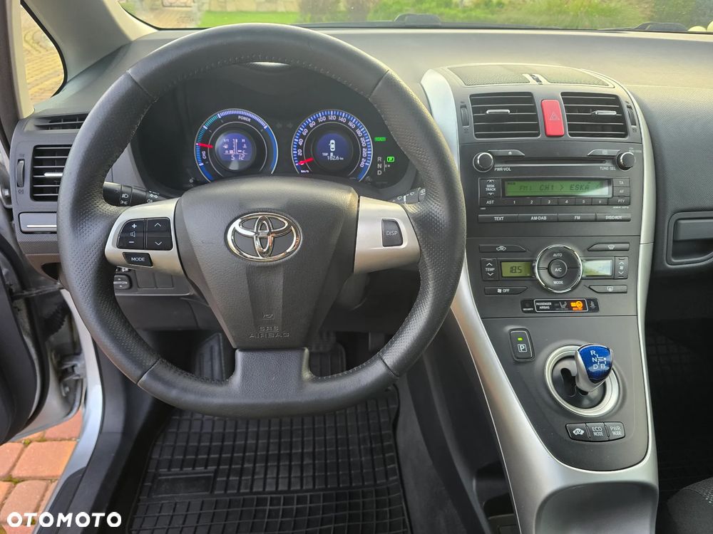 Toyota Auris 1.8 HSD Sol - 22