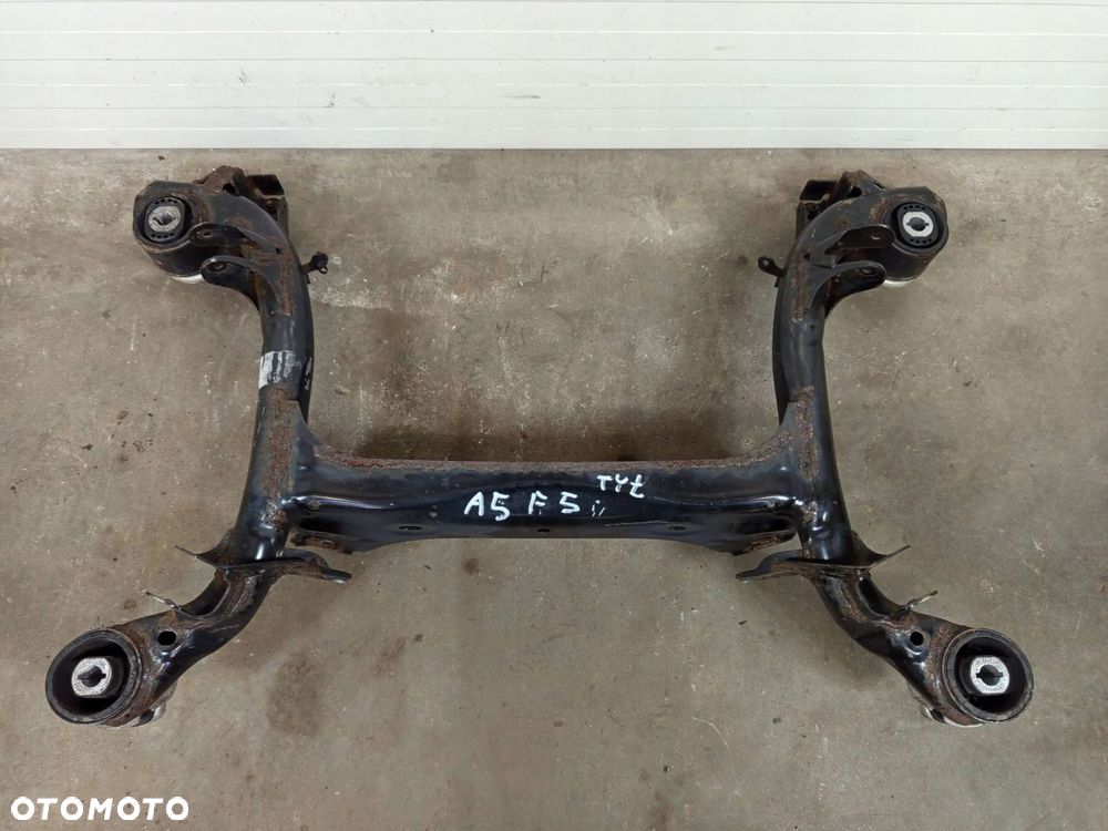 SANKI TRAWERS BELKA TYŁ TYLNA AUDI A5 F5 A4 B9 8W 8W0505235AN - 1