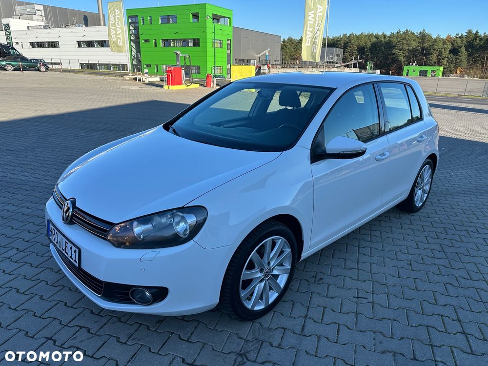 Peugeot 308 120 VTi Millesim 200 - 1