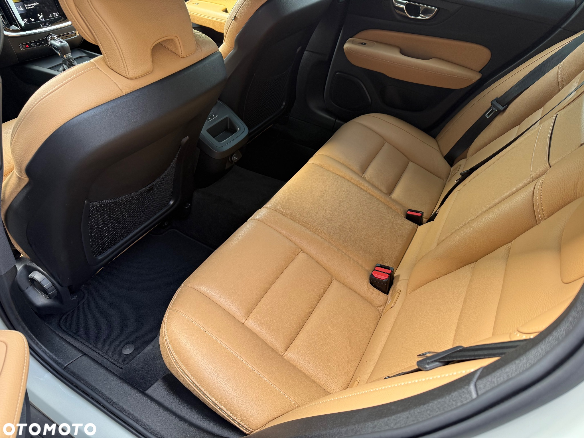 Volvo V60 Cross Country D4 AWD Geartronic Pro - 27