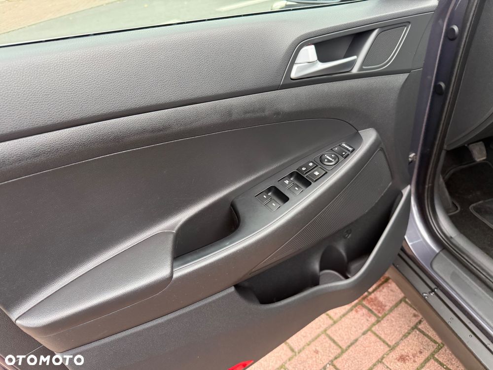 Hyundai Tucson - 16