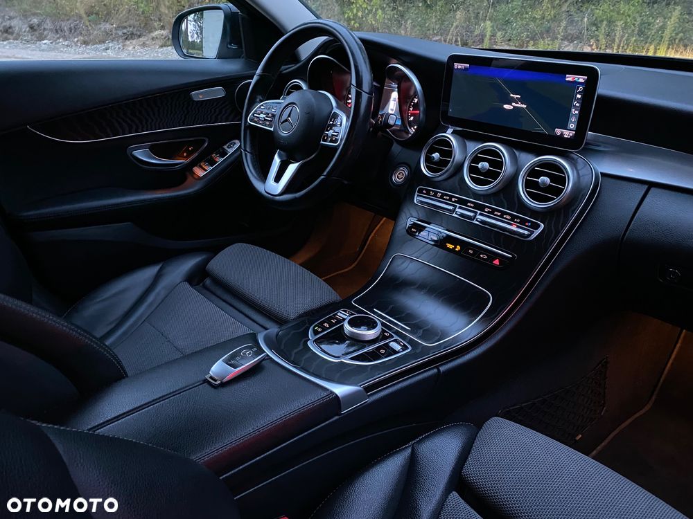 Mercedes-Benz Klasa C 180 9G-TRONIC Avantgarde - 8