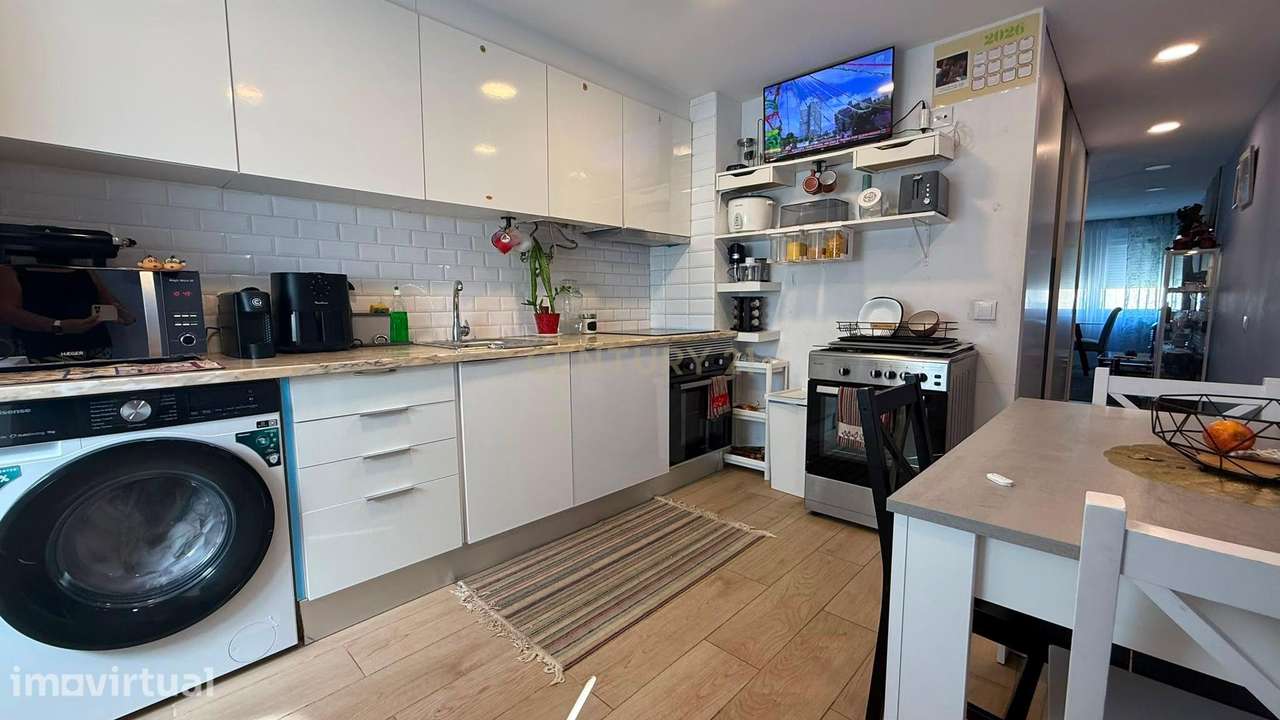 T2 Duplex com Vista Rio - Moita - Grande imagem: 2/22